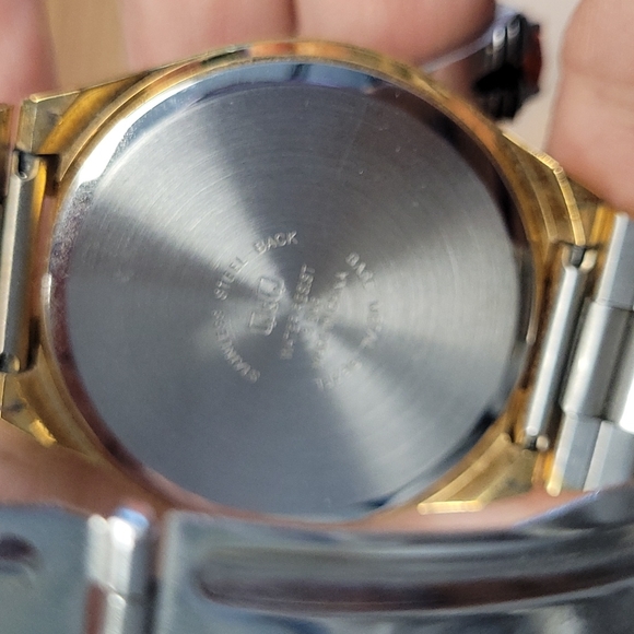 Q&Q Quartz Watch - Picture 2 of 3